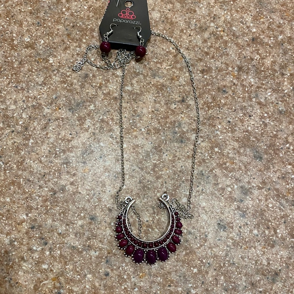 Paparazzi necklace and earrings